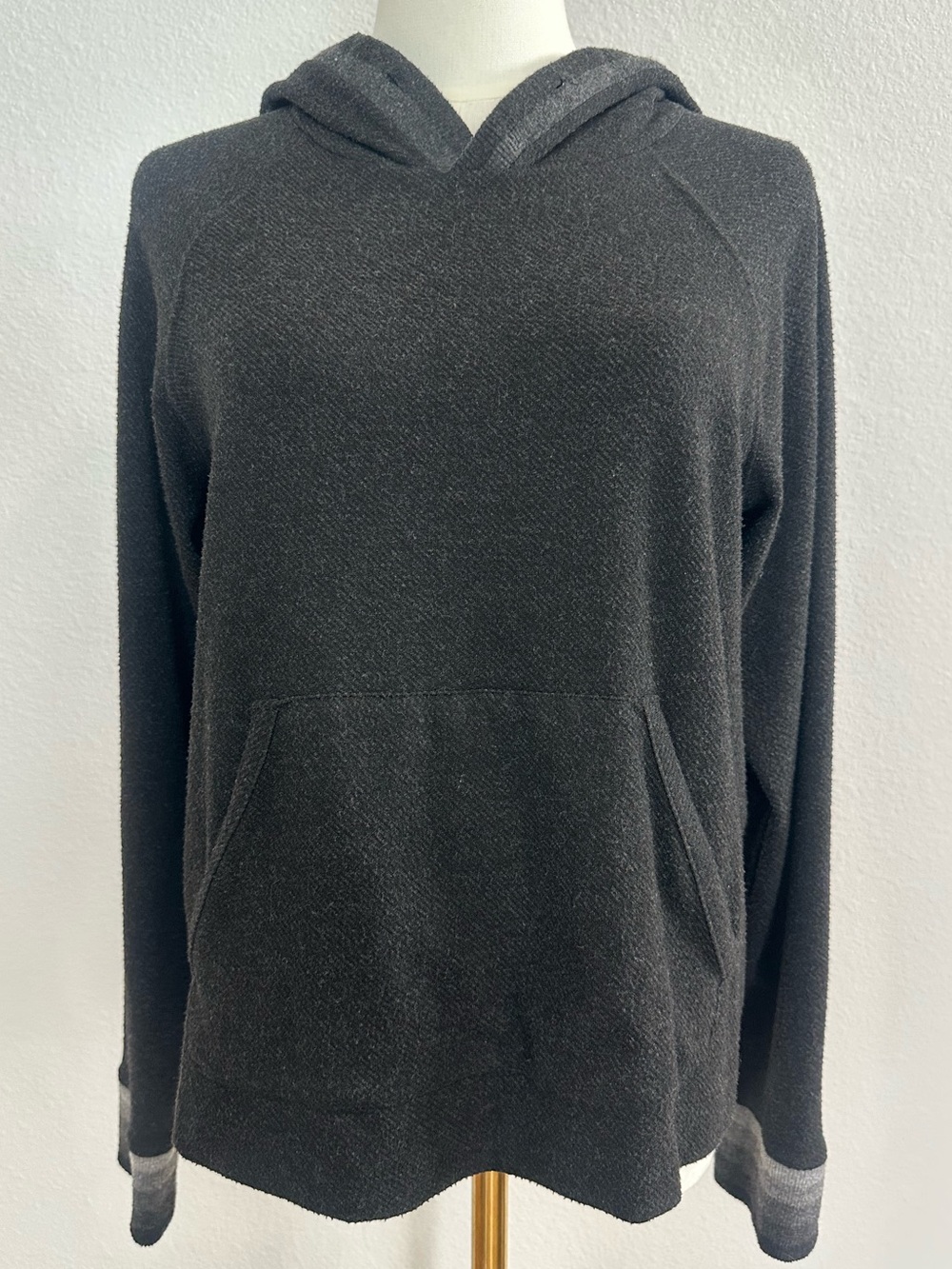 Faherty Women’s Medium Black Textured Knit Hooded Pullover Hoodie Sweater